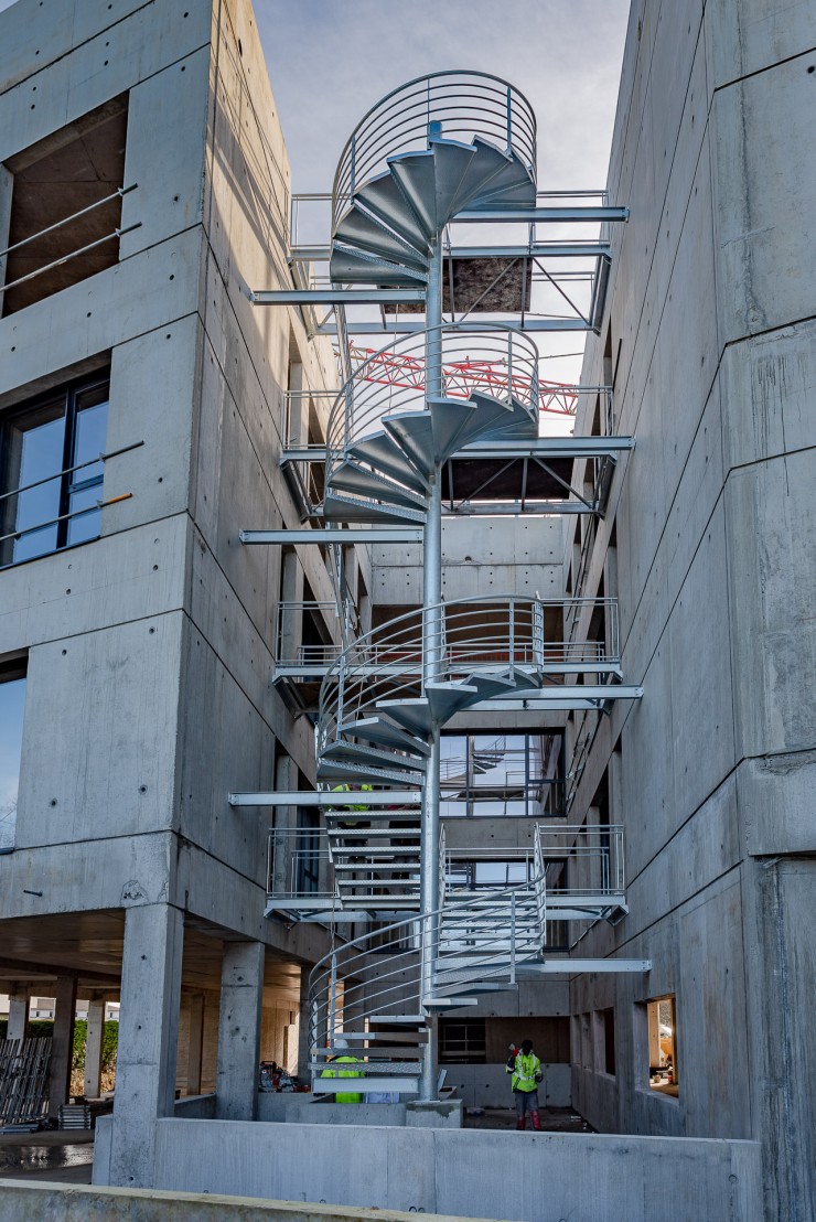 Escalier métallique extérieur de 4 étages