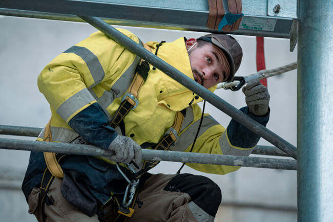 Montage d’un escalier extérieur métallique en Ille et Vilaine