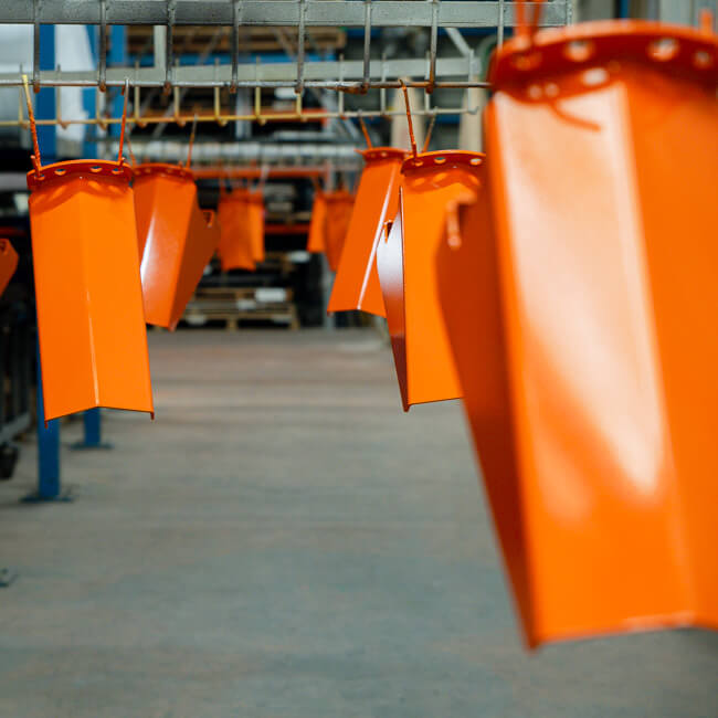 Pièces peintes en sortie d’étuvage