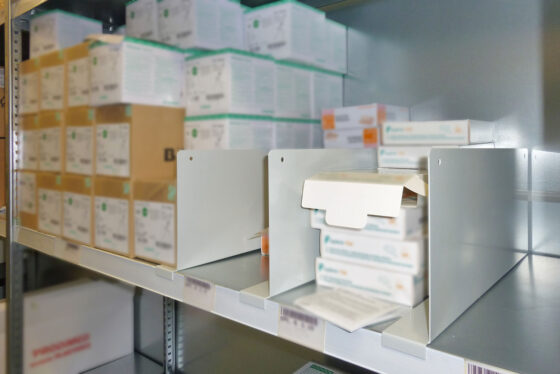 Stockage papier magasin